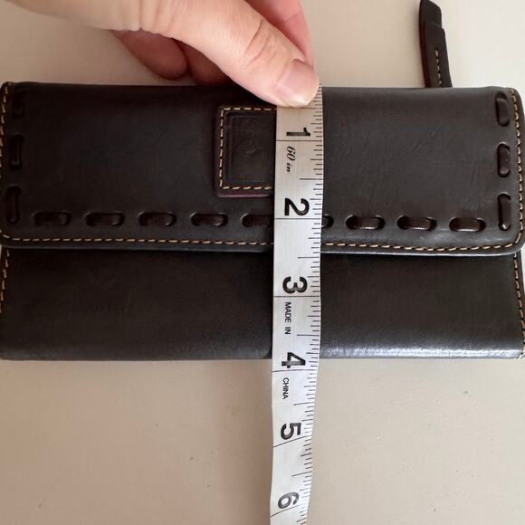 Dooney & Bourke Gray Leather Florentine Continental Clutch Wallet - Picture 5 of 8